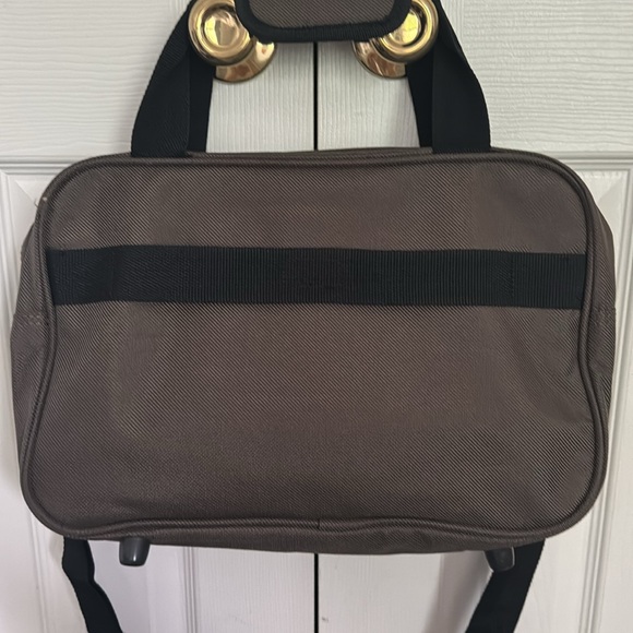 Sturdy travel bag - Picture 4 of 5